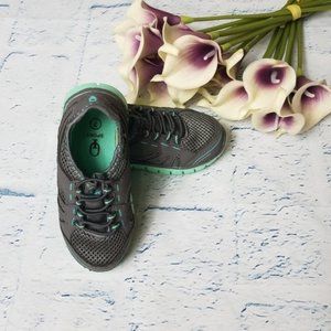 oi sport shoes